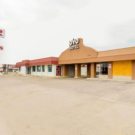 Oyo Hotel San Antonio Lackland Afb Seaworld Hwy 90 W Eksteriør billede