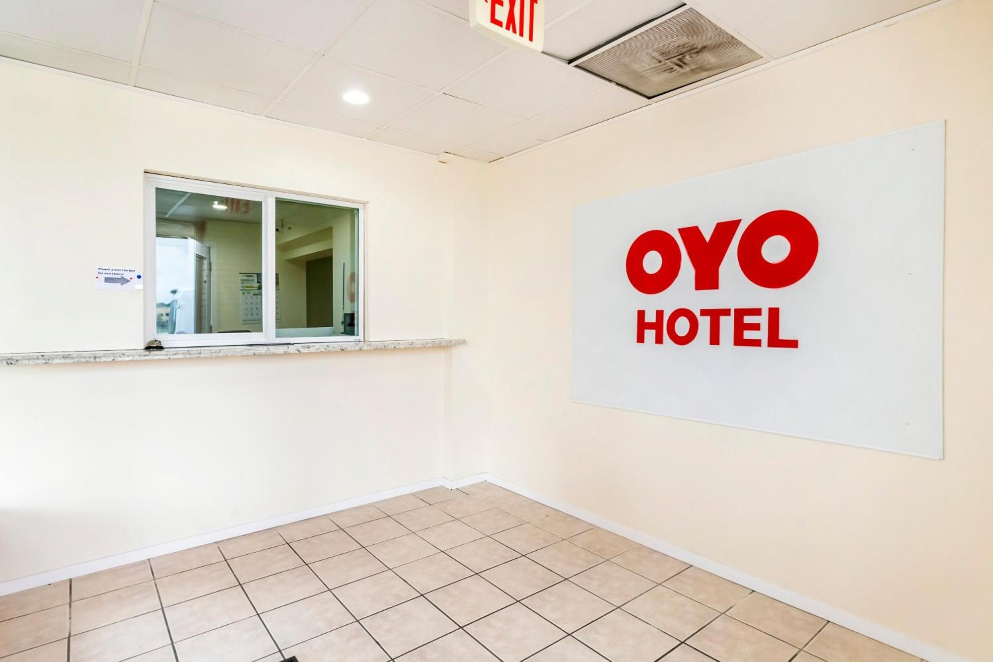 Oyo Hotel San Antonio Lackland Afb Seaworld Hwy 90 W Eksteriør billede