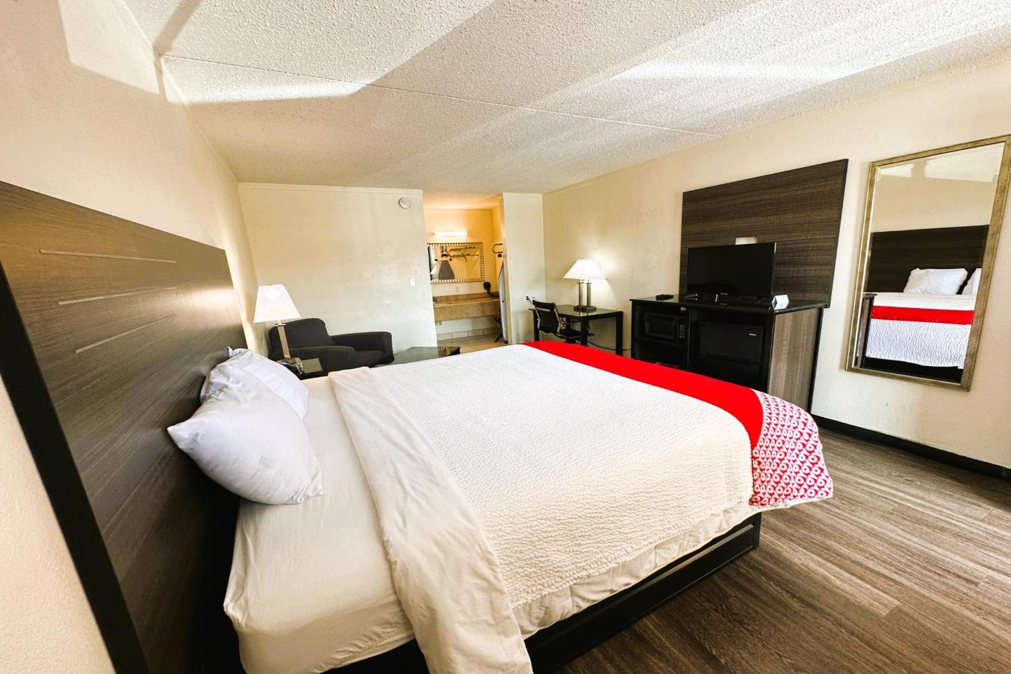 Oyo Hotel San Antonio Lackland Afb Seaworld Hwy 90 W Eksteriør billede