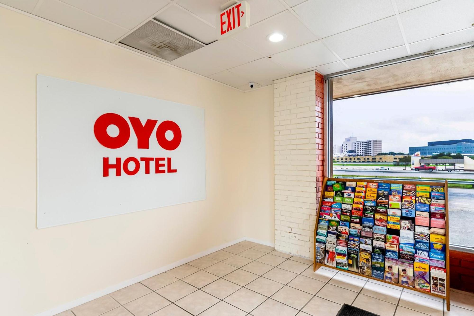 Oyo Hotel San Antonio Lackland Afb Seaworld Hwy 90 W Eksteriør billede