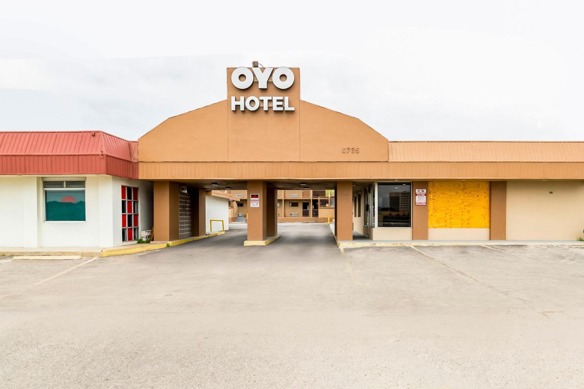 Oyo Hotel San Antonio Lackland Afb Seaworld Hwy 90 W Eksteriør billede