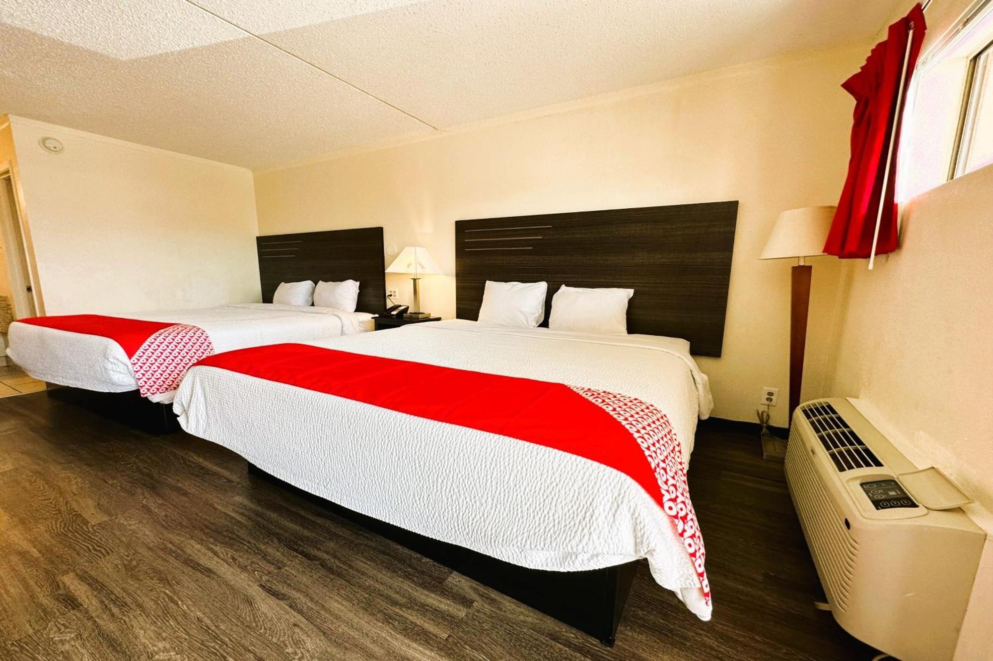 Oyo Hotel San Antonio Lackland Afb Seaworld Hwy 90 W Eksteriør billede