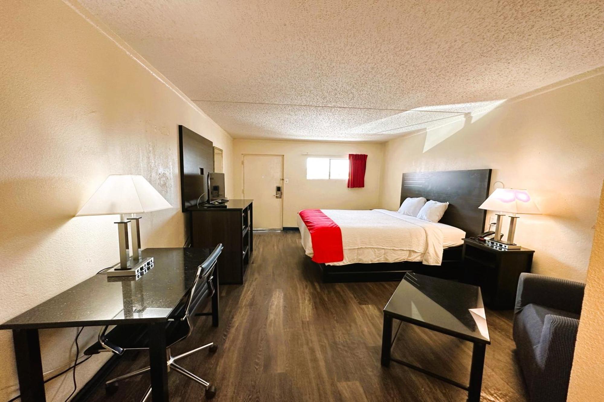 Oyo Hotel San Antonio Lackland Afb Seaworld Hwy 90 W Eksteriør billede