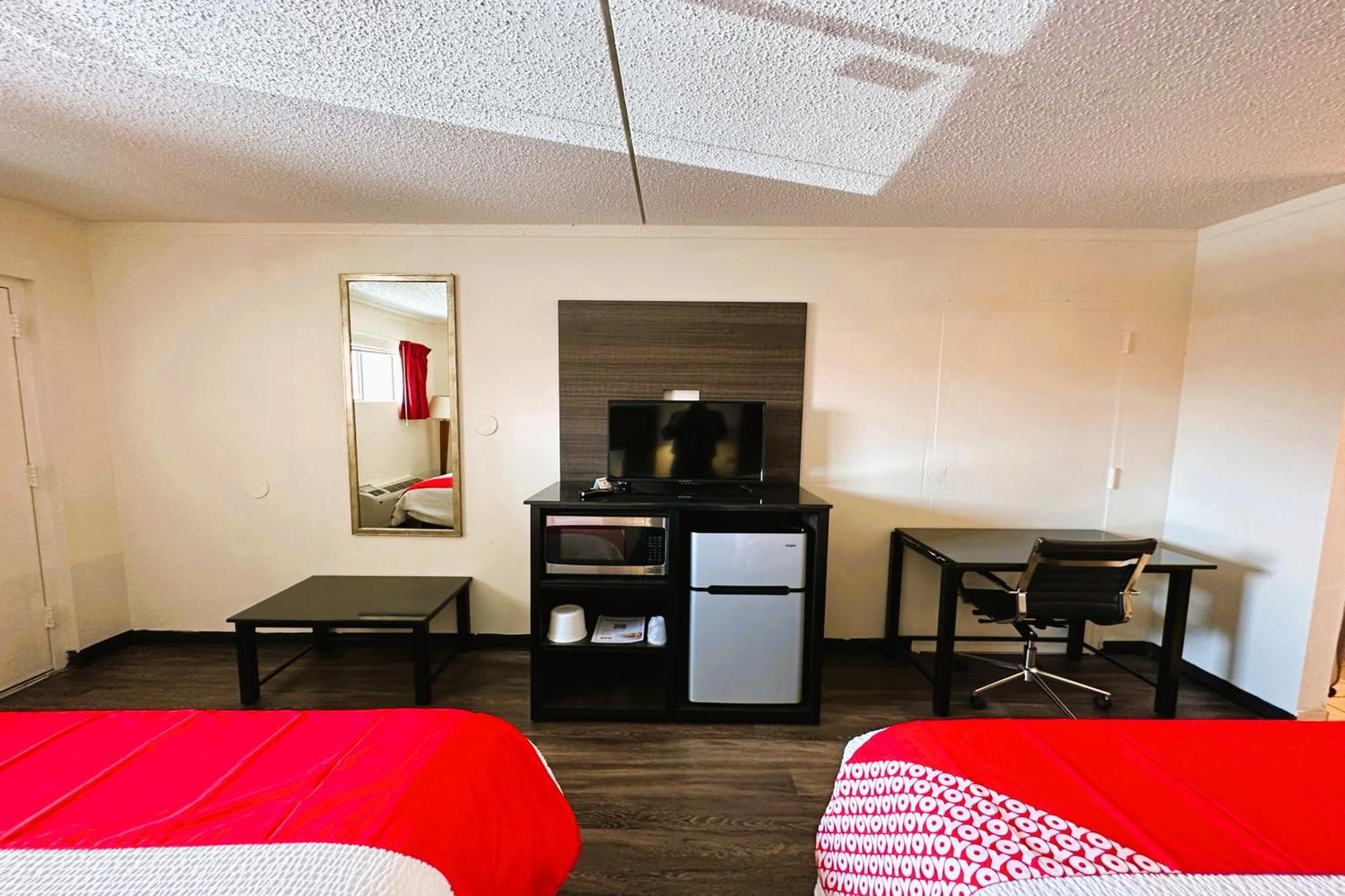 Oyo Hotel San Antonio Lackland Afb Seaworld Hwy 90 W Eksteriør billede