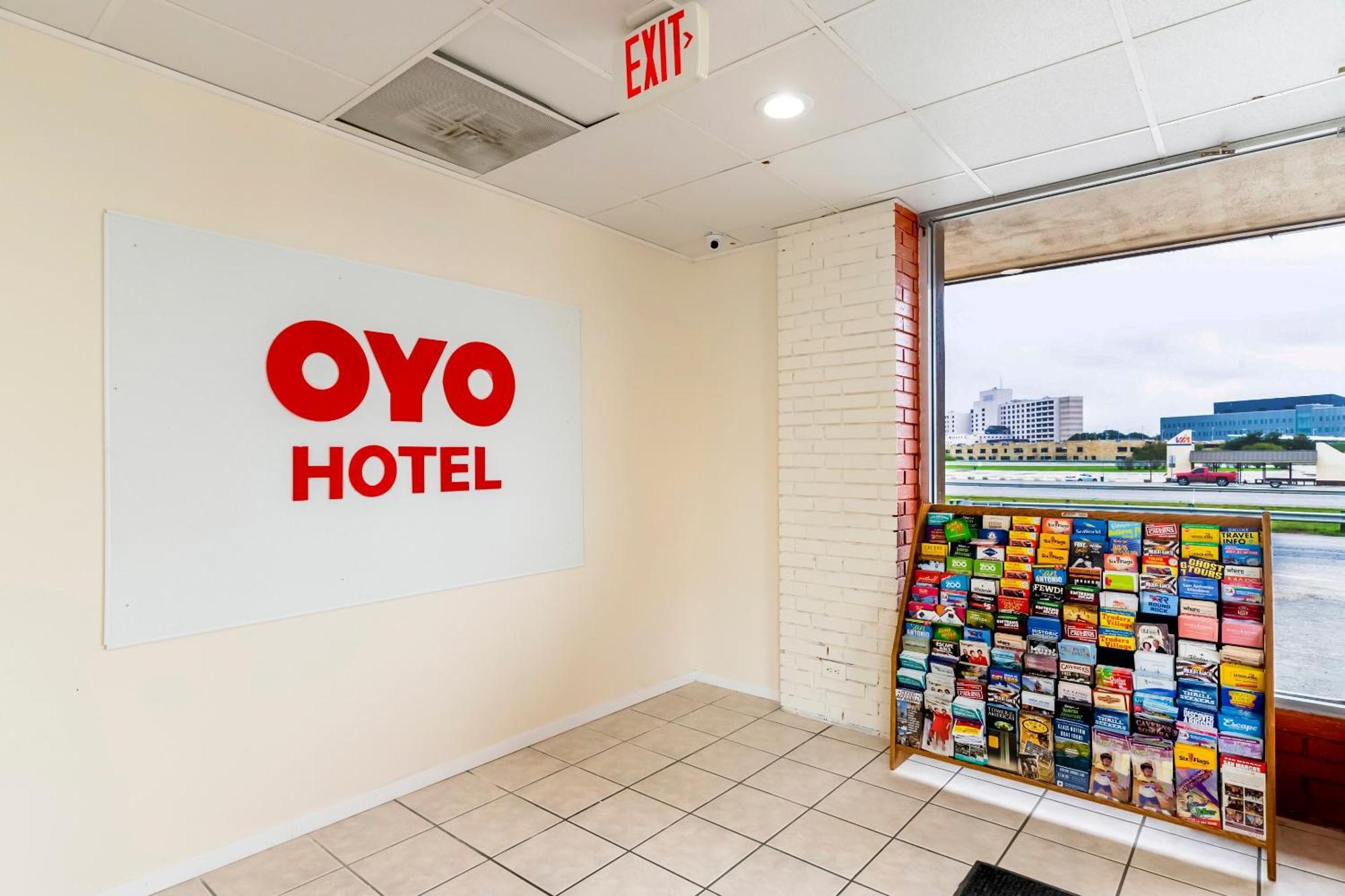 Oyo Hotel San Antonio Lackland Afb Seaworld Hwy 90 W Eksteriør billede